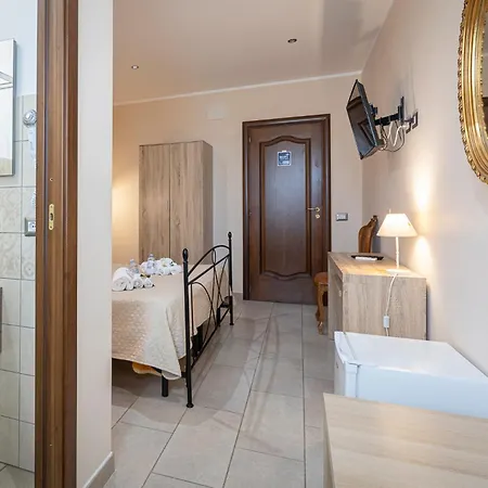 Oda ve Kahvaltı Beb Sant' Elia Caltanissetta